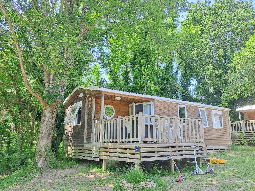 Camping Du Pouldu : Comfortabele stacaravan in Zuid-Finistère