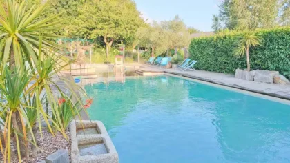 Piscine calme nature camping pouldu