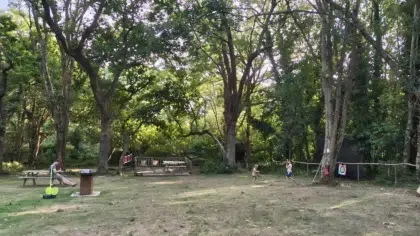 Petit camping familial et nature en Bretagne Sud | Le Pouldu 7 La prairie aire de pique nique du camping du pouldu